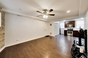 1340 W Greenleaf Ave, Chicago, IL 60626 - Photo 8