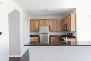 2521 Evergreen Cir, McHenry, IL 60050 - Photo 6