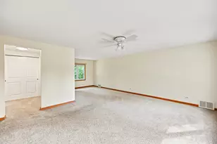 332 W Loy St, Lombard, IL 60148 - Photo 14