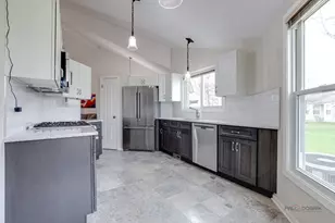 212 Willow Pkwy, Buffalo Grove, IL 60089 - Photo 12