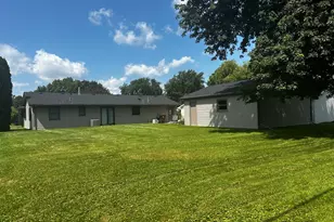 2412 Westline Dr, Joliet, IL 60431 - Photo 30