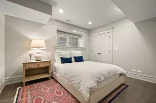652 W Sheridan Rd, Chicago, IL 60613 - Photo 46