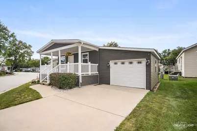 186 Northshore Road, Elgin, IL 60123 - Photo 2