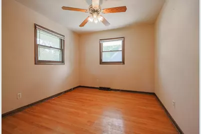 2311 Gilead Avenue, Zion, IL 60099 - Photo 8