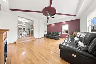 3649 W 58th Pl, Chicago, IL 60629 - Photo 4