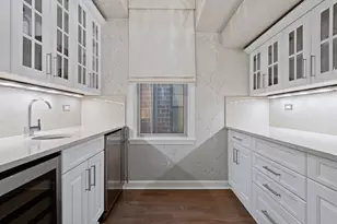 1454 N Wieland St, Chicago, IL 60610 - Photo 8