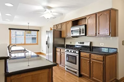 2122 Sherborn Lane, Schaumburg, IL 60193 - Photo 12