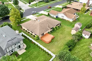2122 Sherborn Ln, Schaumburg, IL 60193 - Photo 38