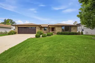 2122 Sherborn Ln, Schaumburg, IL 60193 - Photo 1