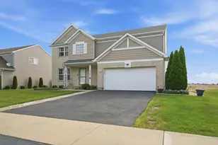 16445 Siegel Dr, Crest Hill, IL 60403 - Photo 2