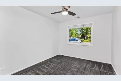 725 W Huntington Commons Road #104, Mount Prospect, IL 60056 - Photo 12