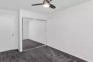725 W Huntington Commons Rd, Mount Prospect, IL 60056 - Photo 14