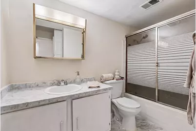 2100 Valencia Drive #215B, Northbrook, IL 60062 - Photo 12