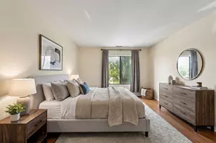 2100 Valencia Dr, Northbrook, IL 60062 - Photo 8