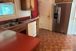 22460 Lakeshore Dr, Richton Park, IL 60471 - Photo 10