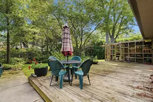 10405 W Ford Ave, Beach Park, IL 60099 - Photo 26