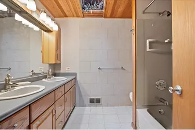 10405 W Ford Avenue, Beach Park, IL 60099 - Photo 18