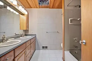 10405 W Ford Ave, Beach Park, IL 60099 - Photo 18