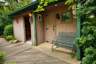 10405 W Ford Ave, Beach Park, IL 60099 - Photo 34