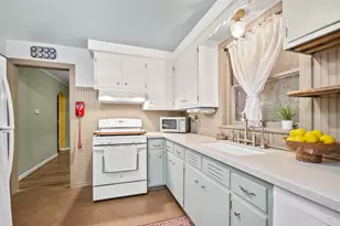 6028 N Oriole Ave, Chicago, IL 60631 - Photo 8