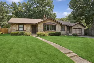 422 E Ravine Ave, Willow Springs, IL 60480 - Photo 1