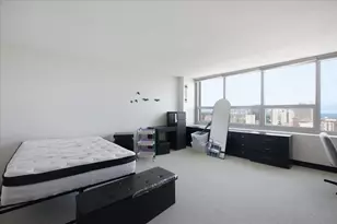 1700 E 56th St, Chicago, IL 60637 - Photo 4