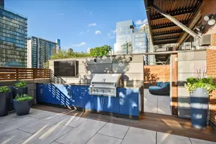 333 W Hubbard St, Chicago, IL 60654 - Photo 16