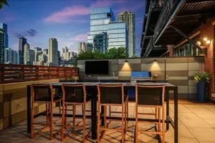 333 W Hubbard St, Chicago, IL 60654 - Photo 14