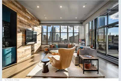 333 W Hubbard Street #701, Chicago, IL 60654 - Photo 4