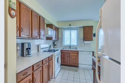 7236 Cottonwood Court #B, Willowbrook, IL 60527 - Photo 6