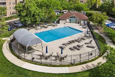 1220 Rudolph Road #5B, Northbrook, IL 60062 - Photo 4