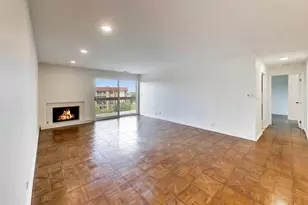 1220 Rudolph Rd, Northbrook, IL 60062 - Photo 22