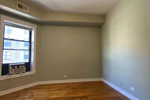 856 W Montrose Ave, Chicago, IL 60613 - Photo 4