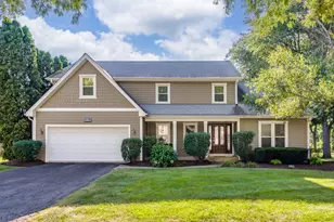 841 Buttonwood Cir, Naperville, IL 60540 - Photo 2