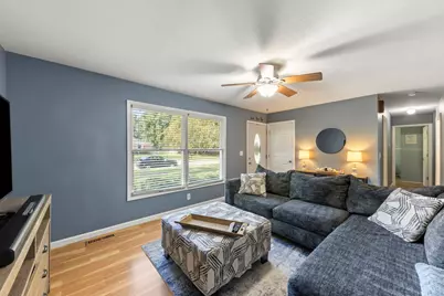 476 E 3rd Street, Herscher, IL 60941 - Photo 4