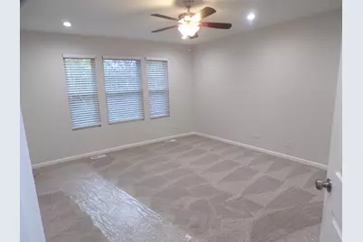 2096 Limestone Lane, Carpentersville, IL 60110 - Photo 20