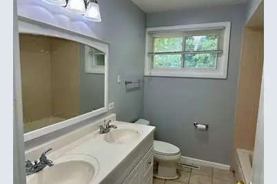 8816 Kenton Avenue, Skokie, IL 60076 - Photo 12
