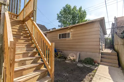 3241 S Carpenter Street, Chicago, IL 60608 - Photo 16