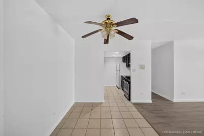138 E Bailey Road #H, Naperville, IL 60565 - Photo 6