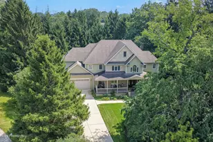 22W155 2nd St, Glen Ellyn, IL 60137 - Photo 2