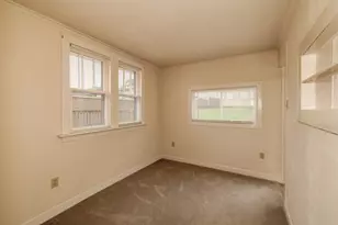 947 Mason Ave, Aurora, IL 60506 - Photo 8