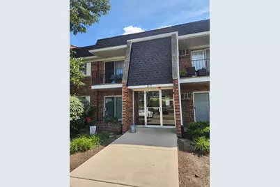 2415 Ogden Avenue #5, Downers Grove, IL 60515 - Photo 1