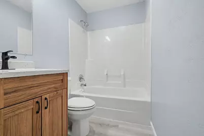 409 W Carter Street, Stanford, IL 61774 - Photo 8
