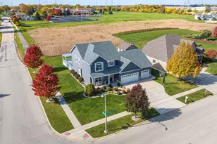 301 Arrowhead Dr, Minooka, IL 60447 - Photo 36