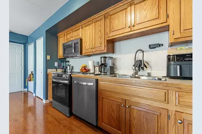 7316 40th Street #4C, Lyons, IL 60534 - Photo 6