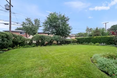 3805 W Jarlath Street, Lincolnwood, IL 60712 - Photo 22