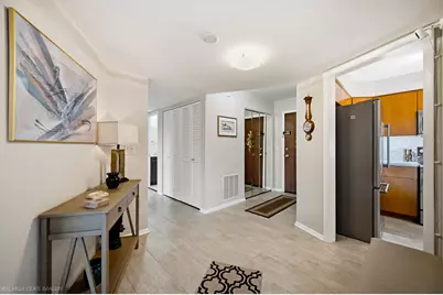201 Lake Hinsdale Drive #405, Willowbrook, IL 60527 - Photo 8