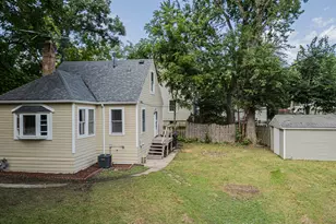 3916 Eastway Dr, Island Lake, IL 60042 - Photo 2