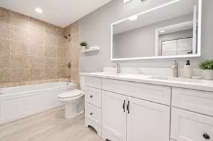 1106 Westfield Ln, Schaumburg, IL 60193 - Photo 12