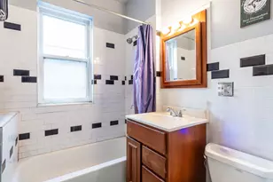 1317 W Elmdale Ave, Chicago, IL 60660 - Photo 6